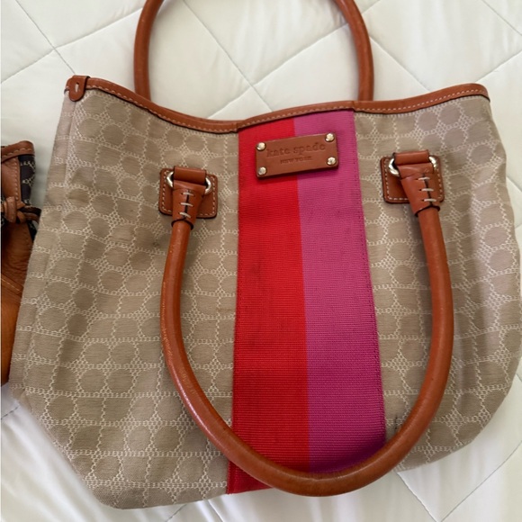 Kate Spade Beige Tote with Vibrant Pink Stripe - Picture 1 of 3
